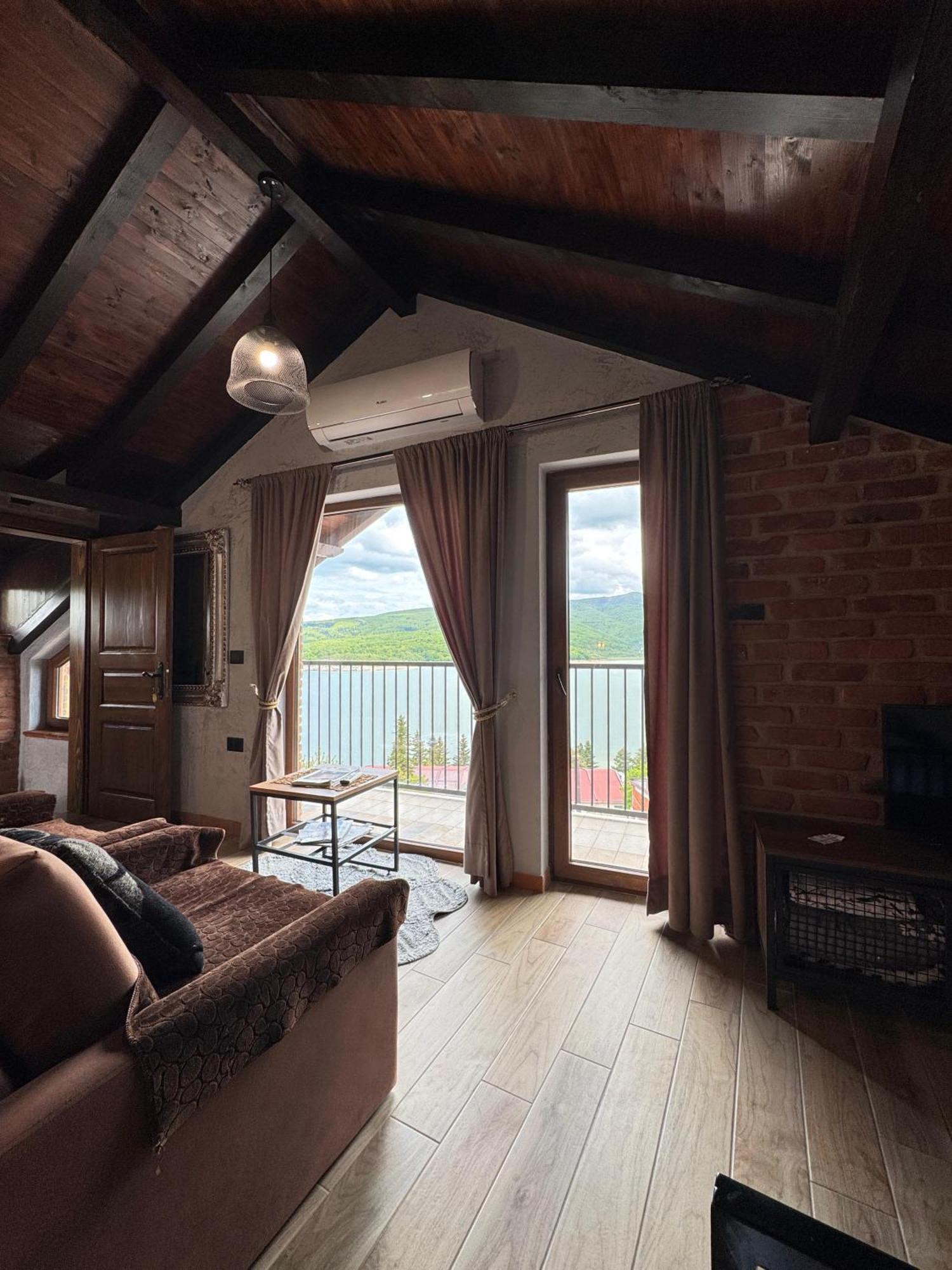Villa Nur - Lake View Apartaments Mavrovi Anovi Ngoại thất bức ảnh