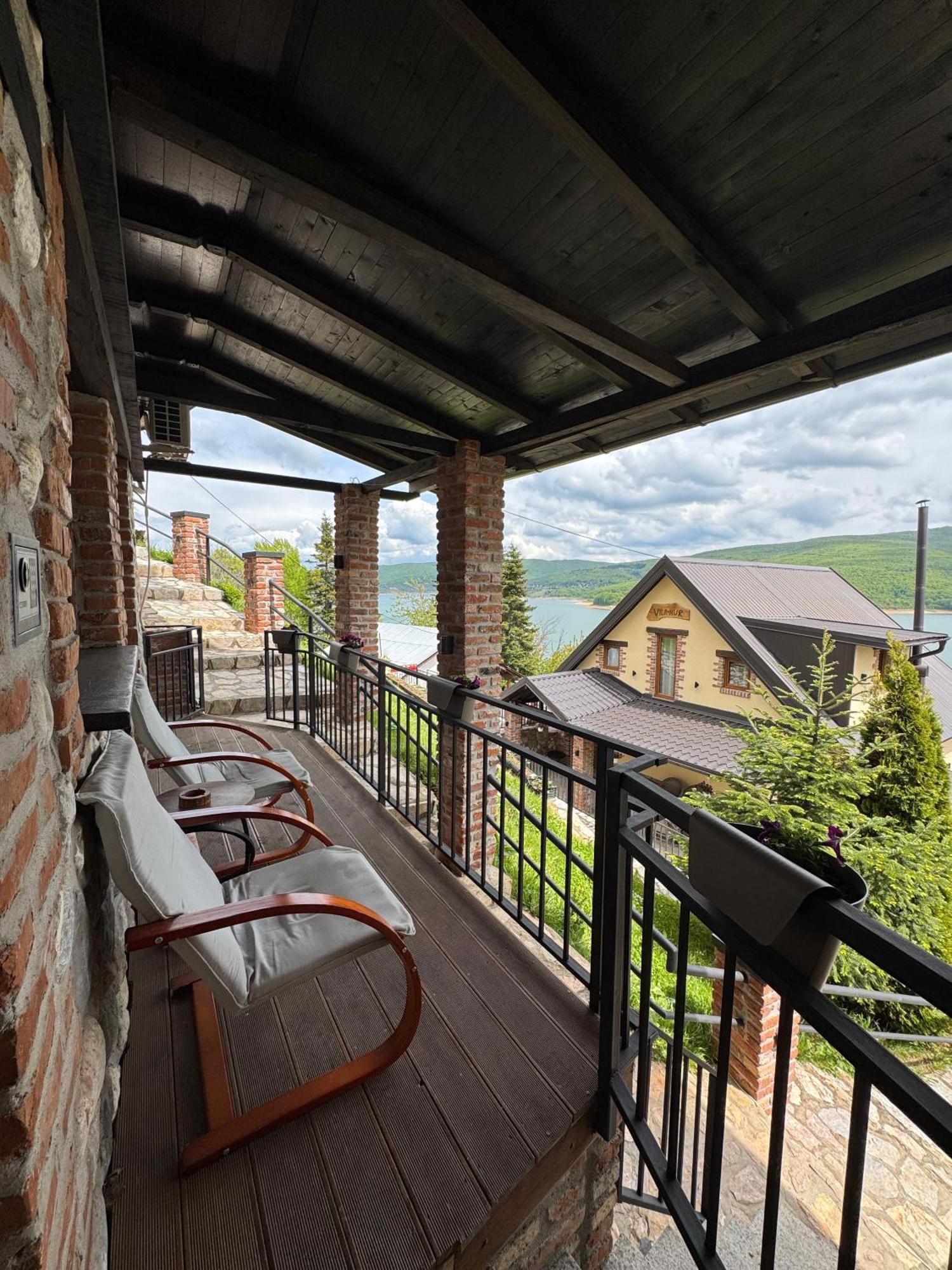 Villa Nur - Lake View Apartaments Mavrovi Anovi Ngoại thất bức ảnh
