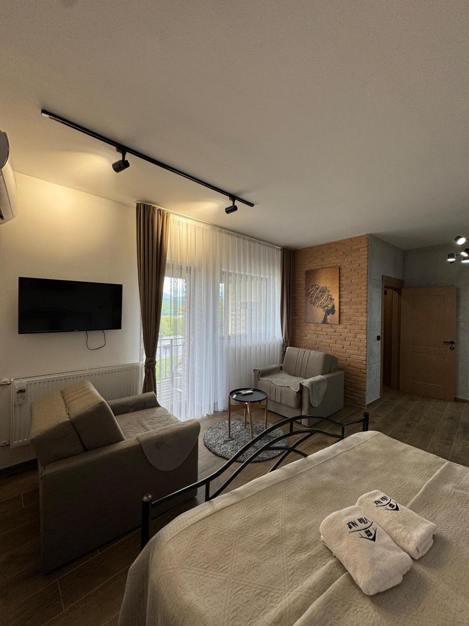 Villa Nur - Lake View Apartaments Mavrovi Anovi Ngoại thất bức ảnh